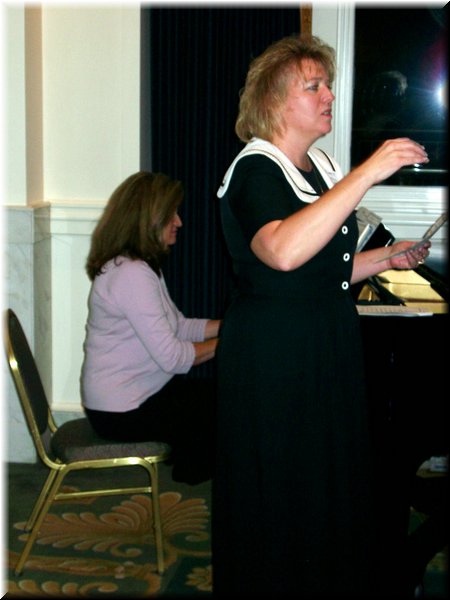 Roxene Larkin LeadingMusic.jpg